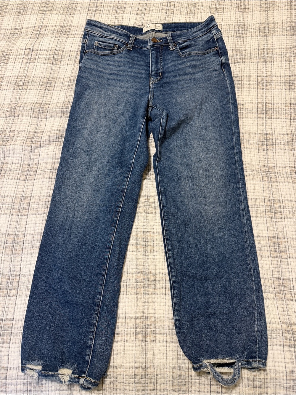 BKE size 28 x 28 Payton cropped straight universal fit mid-rise blue jeans
